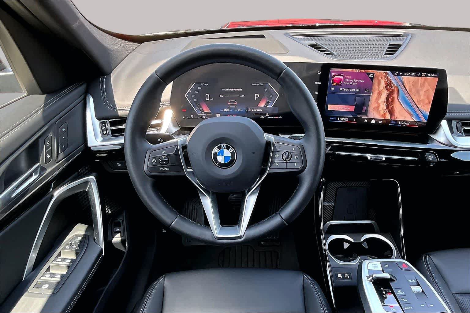 Used 2025 BMW X1 xDrive28i AWD/4WD image 5