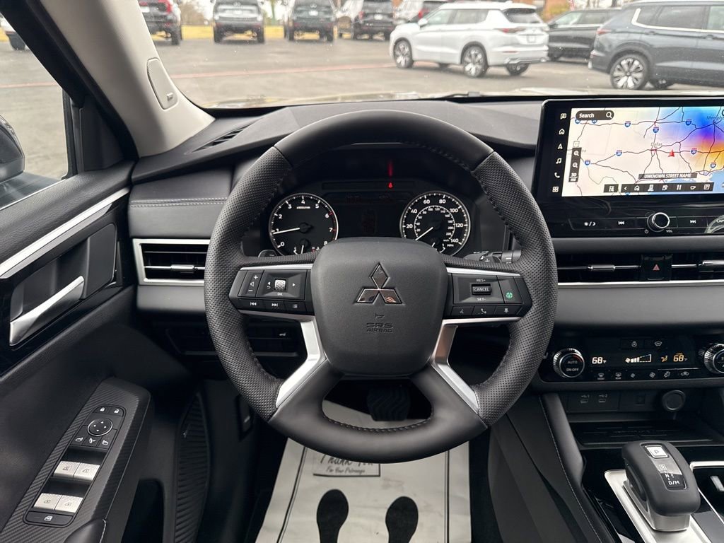 New 2026 Mitsubishi Outlander LE AWD/4WD image 24