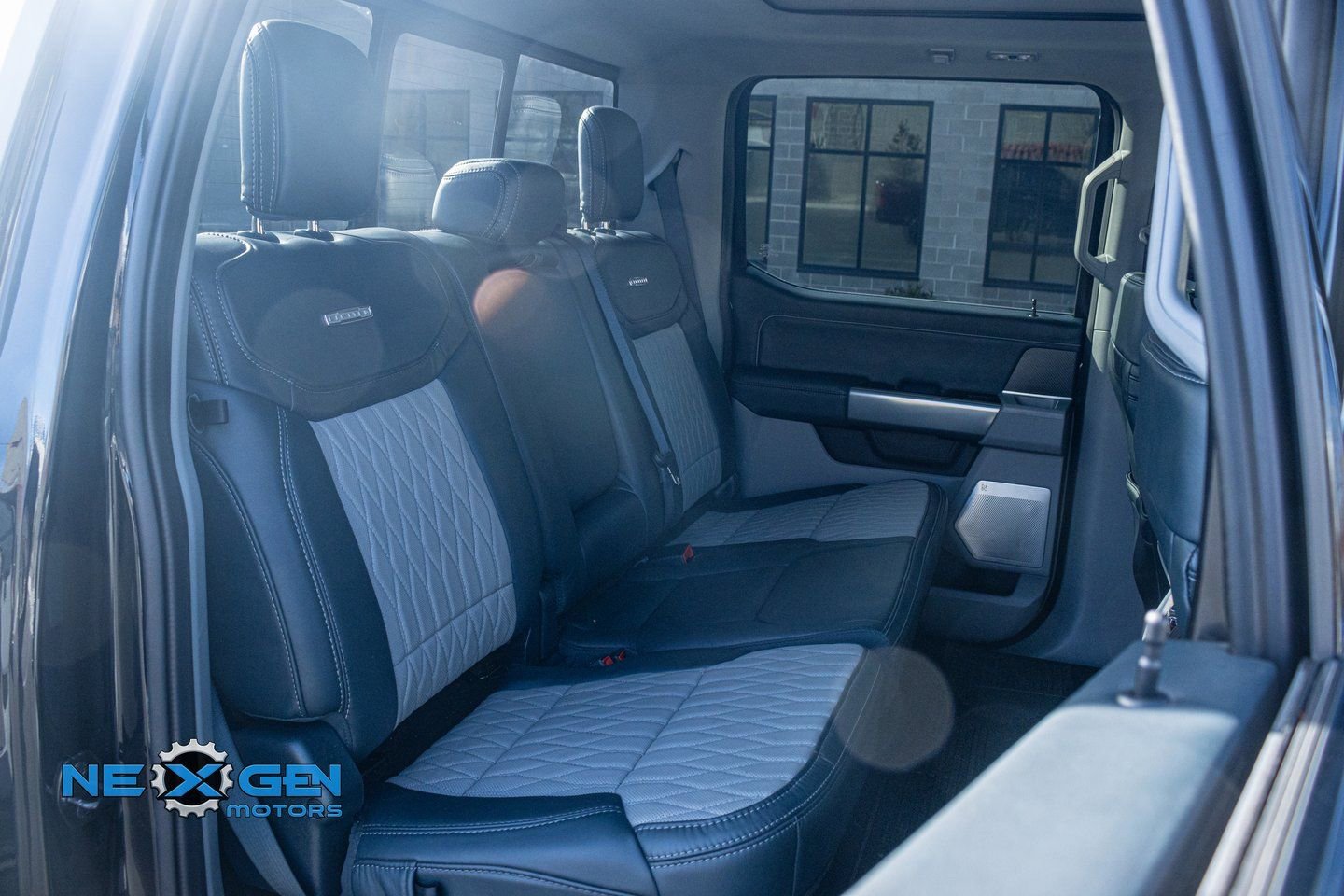 Used 2023 Ford F350 Limited w/ FX4 Off-Road Package image 35