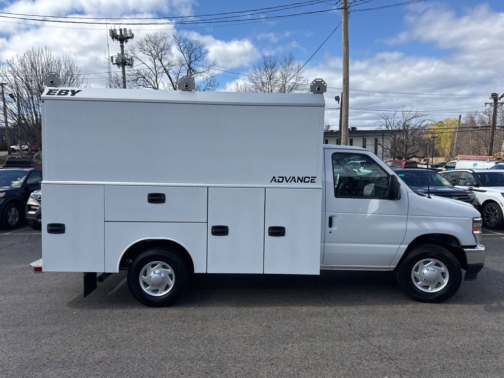 New 2026 Ford E-350 and Econoline 350 Super Duty w/ Power Equipment Group image 4
