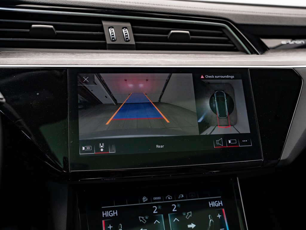 Used 2022 Audi e-tron Premium w/ Convenience Plus Package image 34