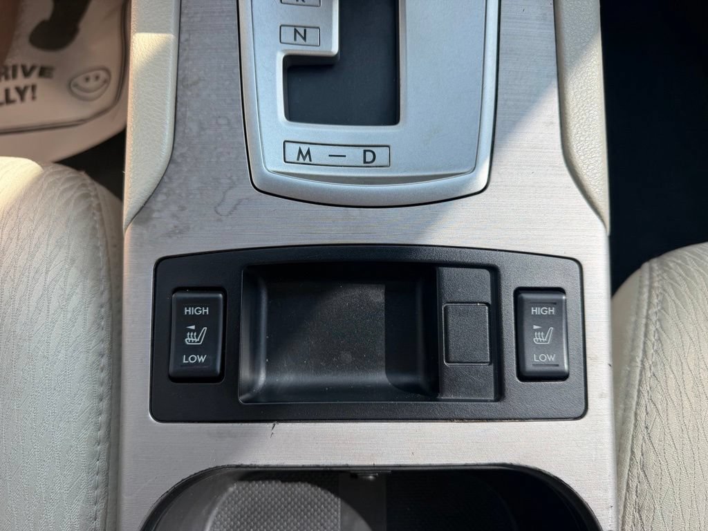 Used 2011 Subaru Legacy 2.5i Premium AWD/4WD image 19