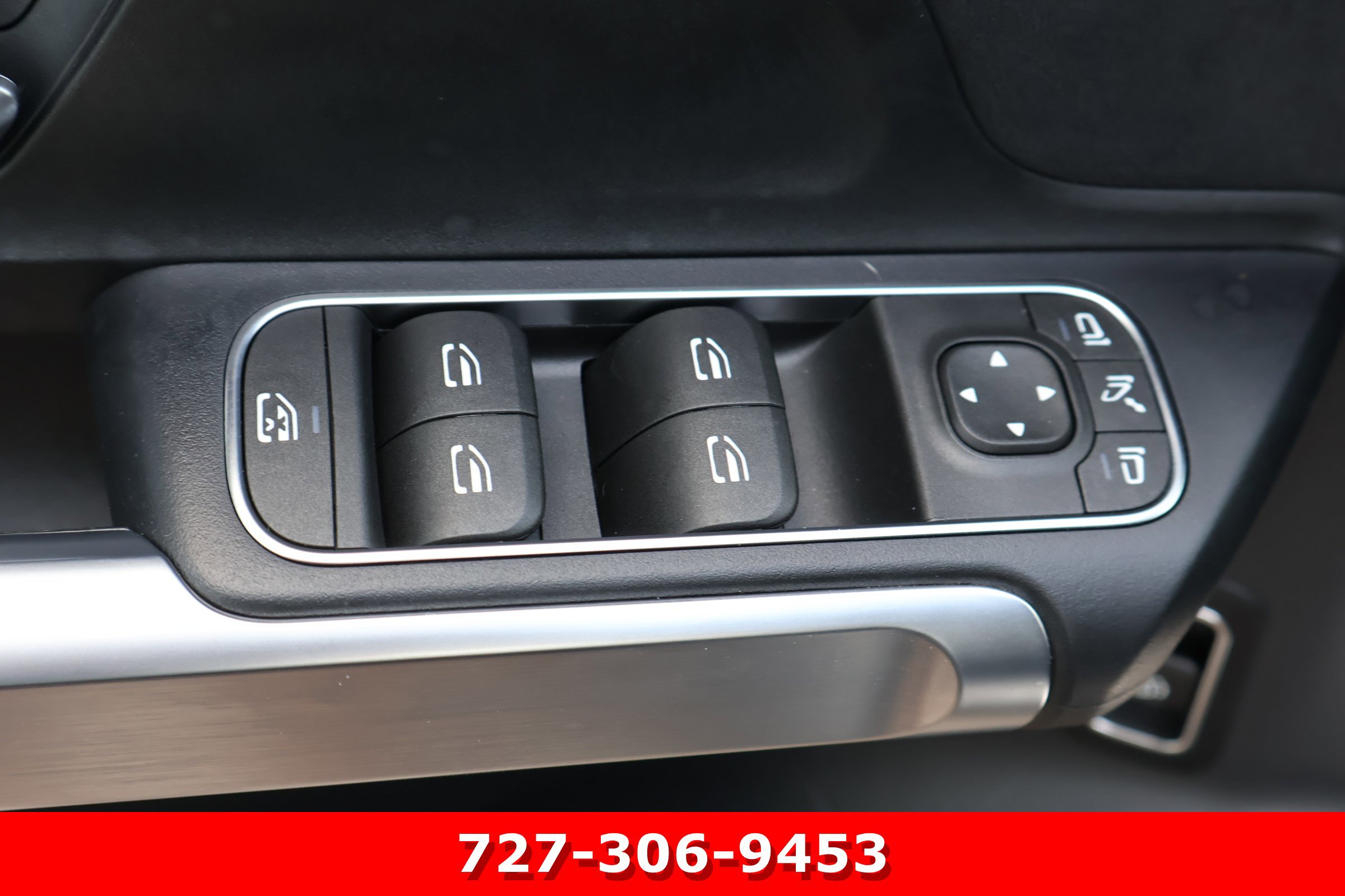 Certified 2024 Mercedes-Benz EQB 300 4MATIC image 17