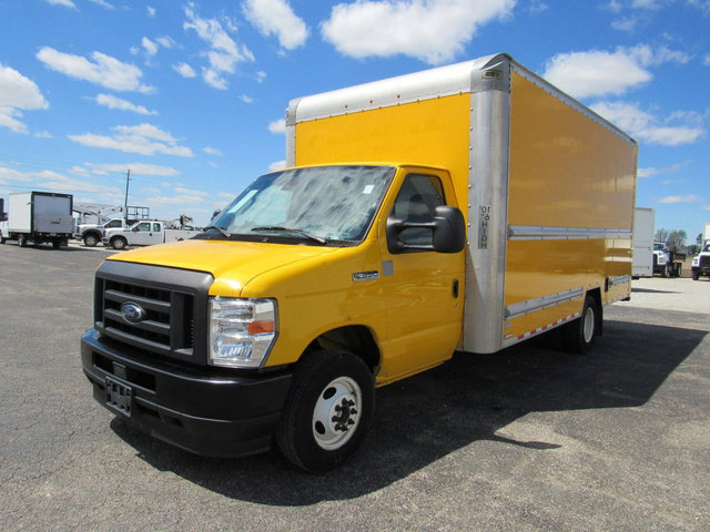 Used 2021 Ford E-350 and Econoline 350 Super Duty RWD image 7
