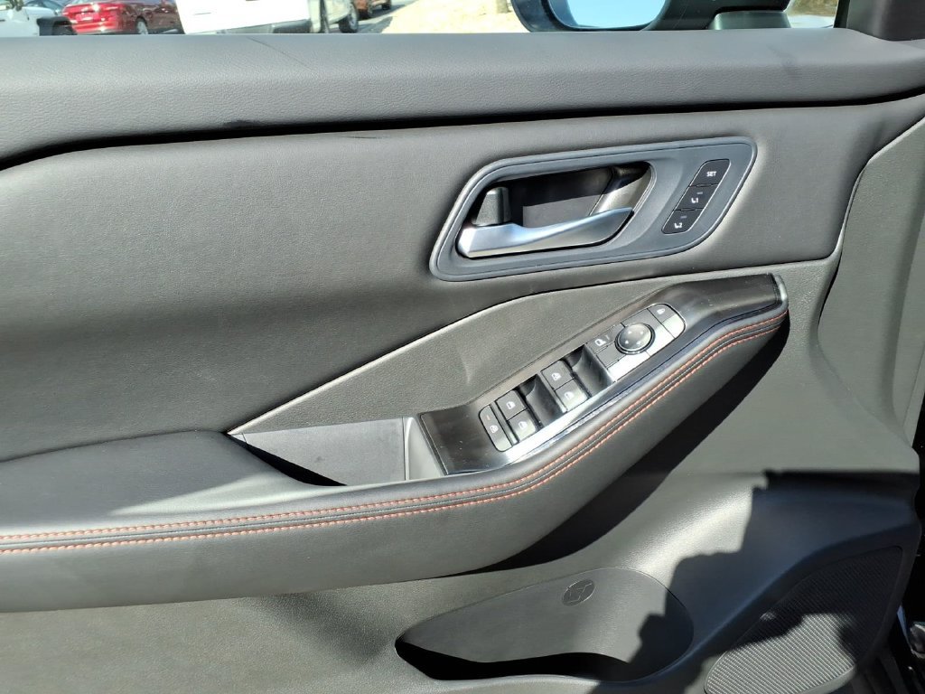 New 2027 Nissan Rogue SV AWD/4WD image 15
