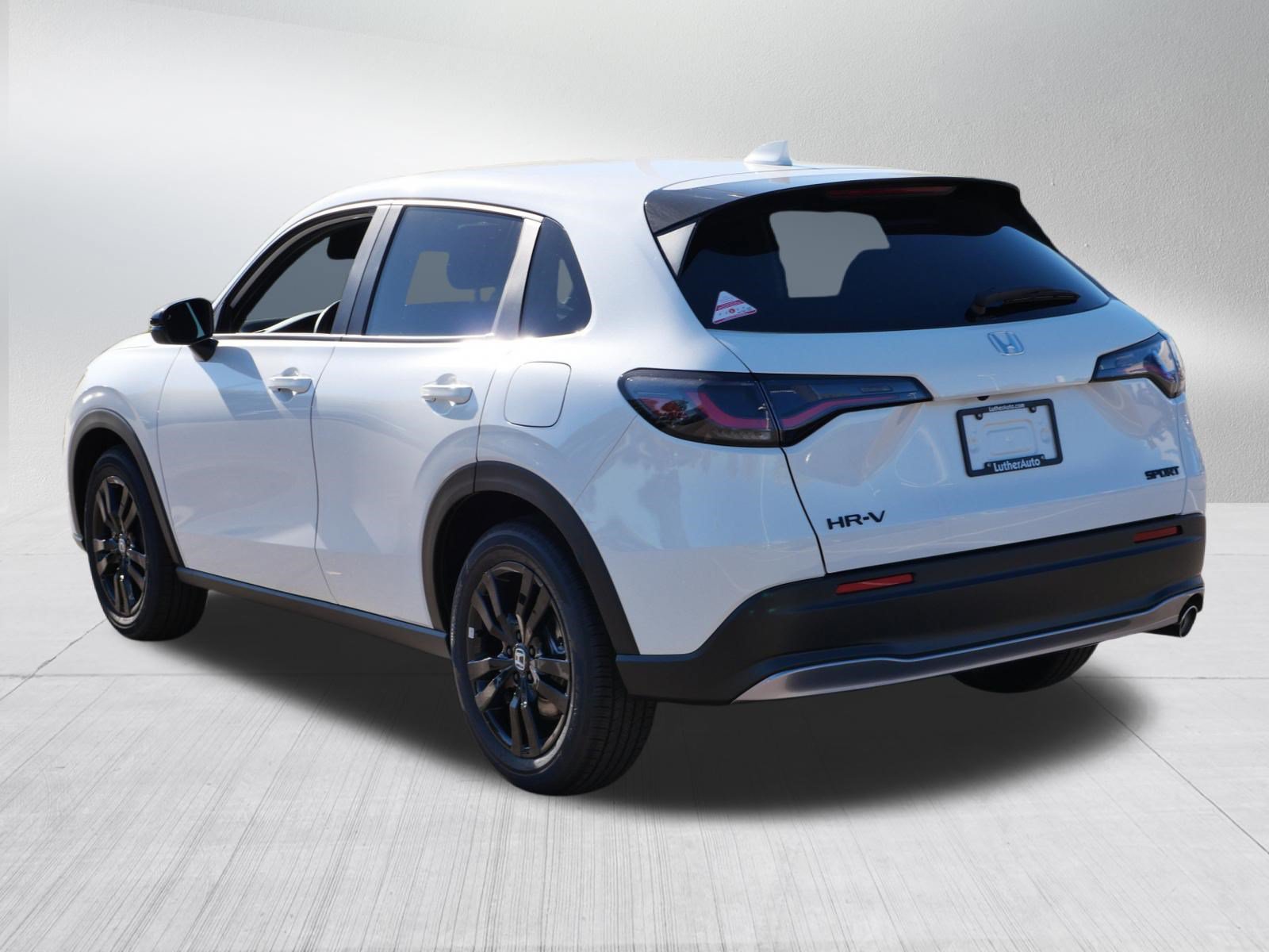 Used 2027 Honda HR-V Sport image 5