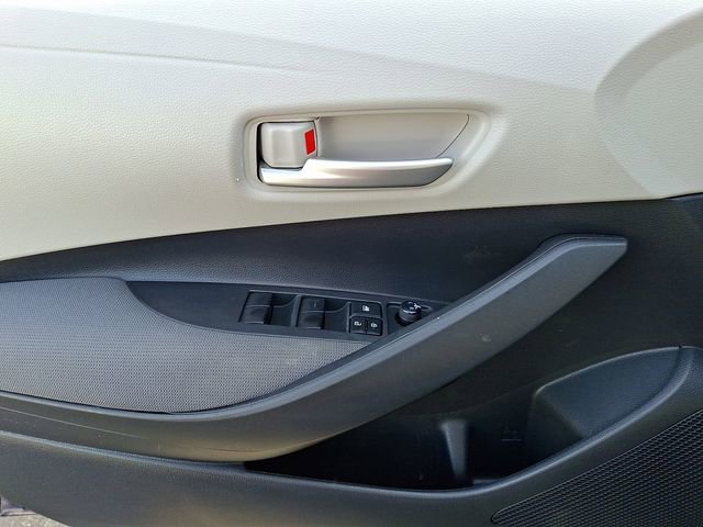 Certified 2021 Toyota Corolla LE w/ Carpet Mat Package (TMS) image 12