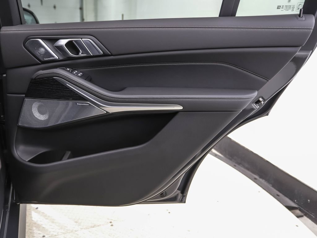 New 2026 BMW X7 xDrive40i image 31