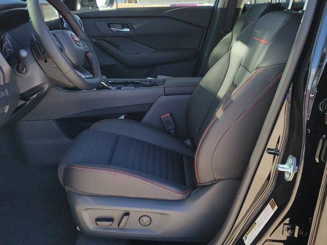 New 2026 Nissan Rogue SV image 6