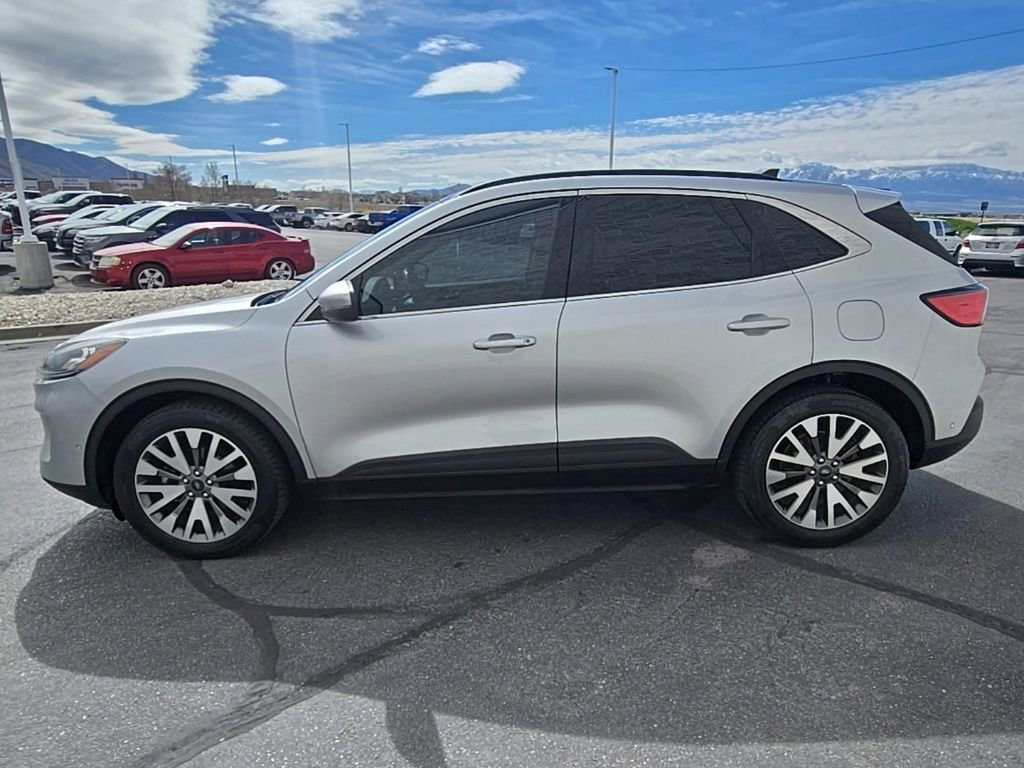 Used 2020 Ford Escape Titanium image 7