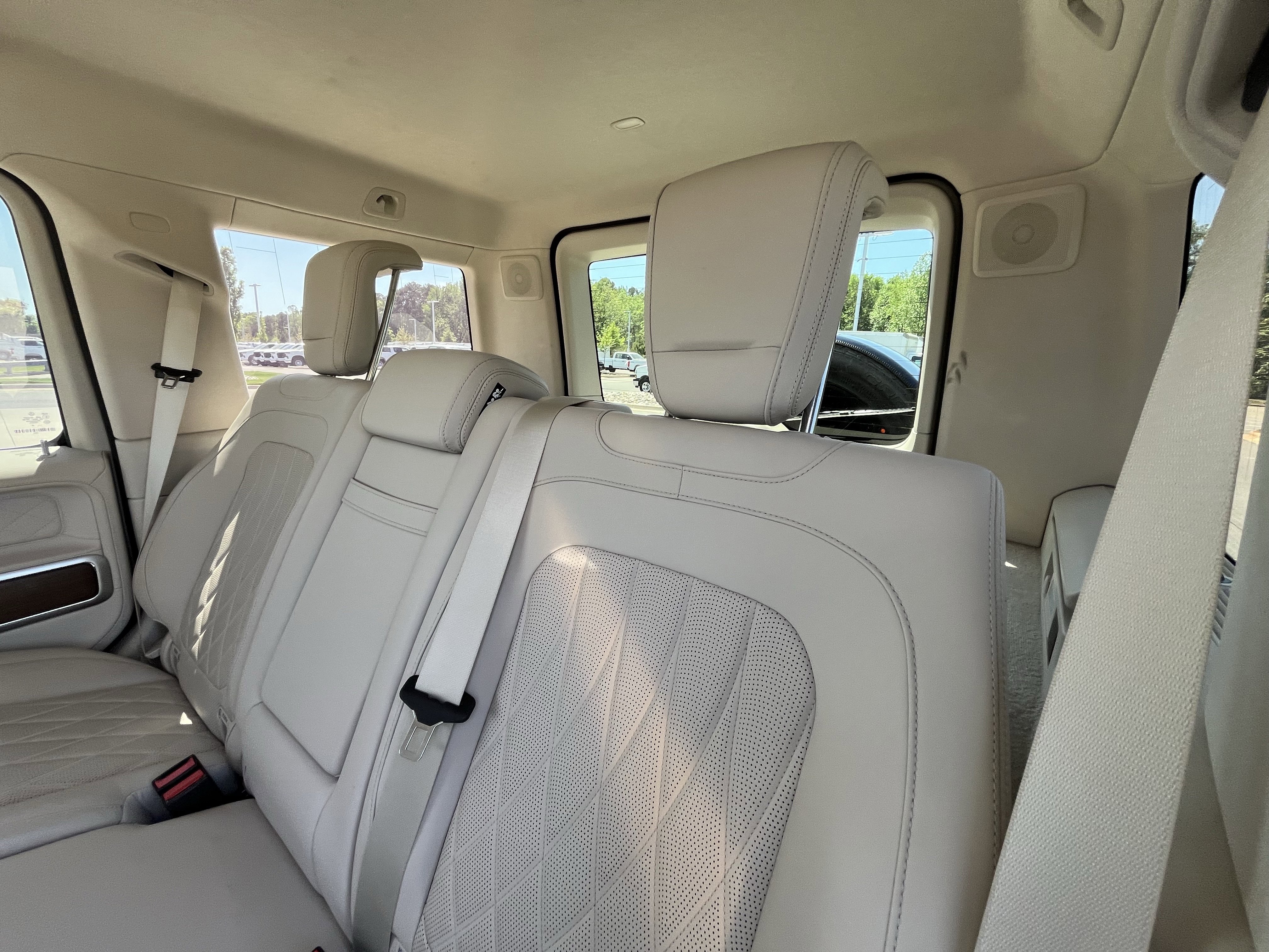 Used 2023 Mercedes-Benz G 550 image 30