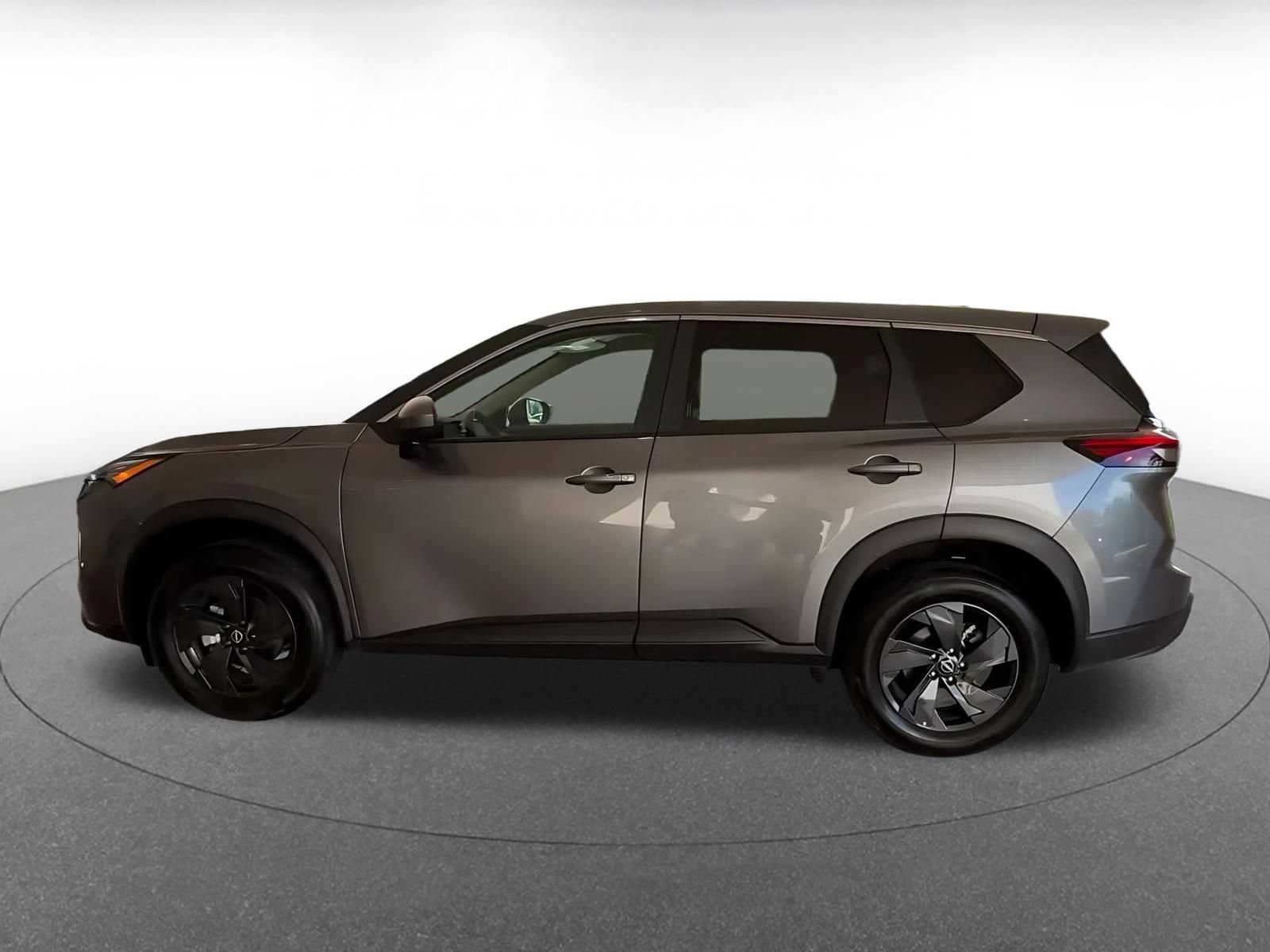 Used 2026 Nissan Rogue SV AWD/4WD image 8