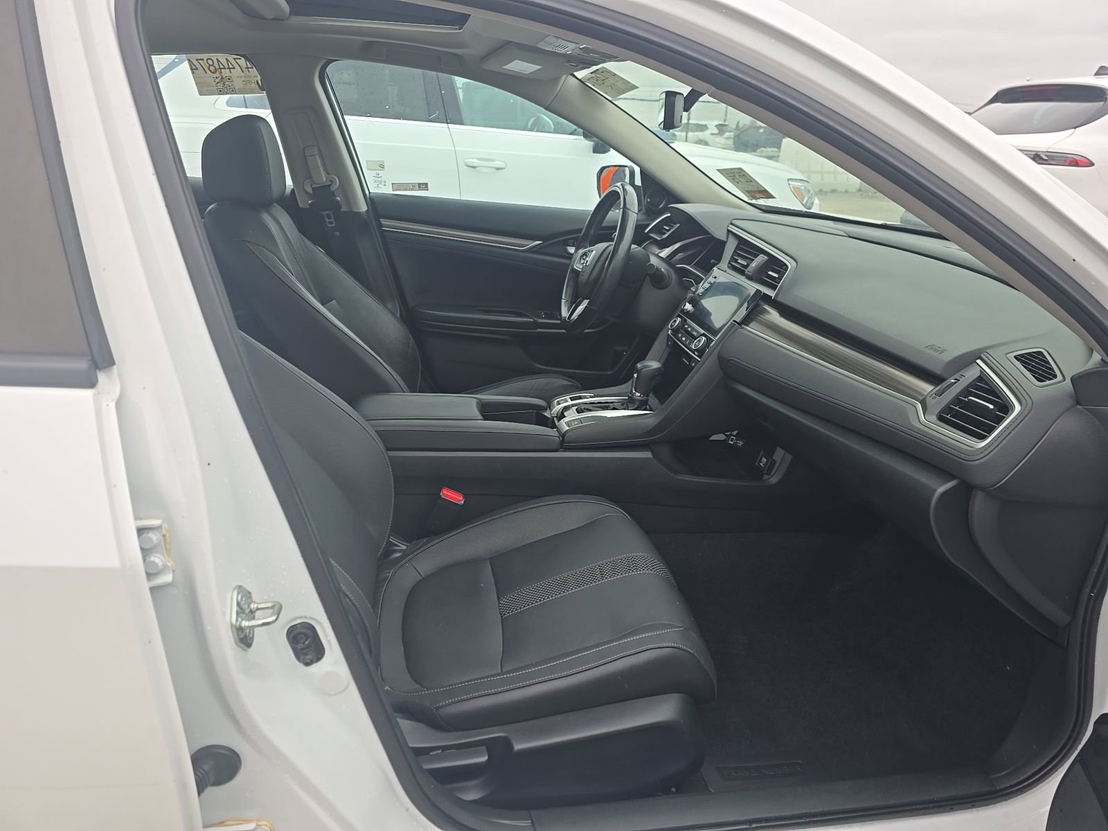 Used 2021 Honda Civic EX-L image 11