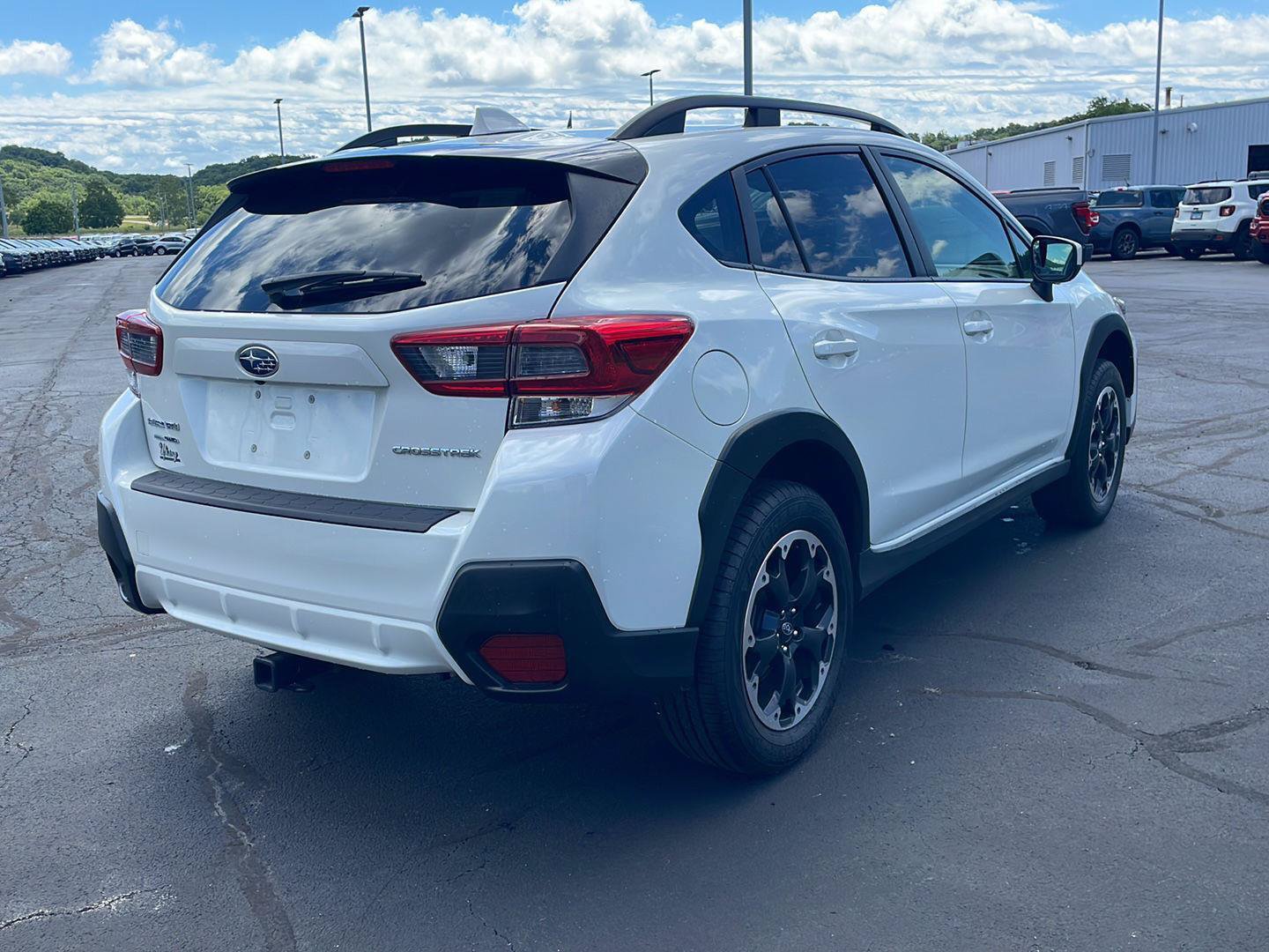 Used 2023 Subaru Crosstrek 2.0i Premium AWD/4WD image 5