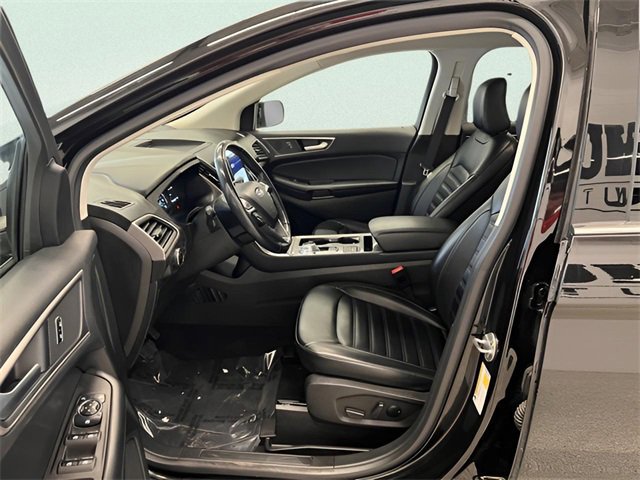 Used 2023 Ford Edge SEL image 14
