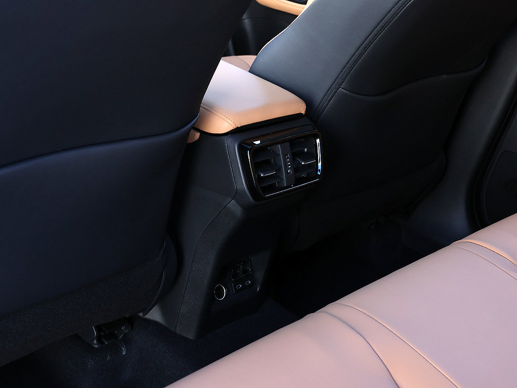 New 2026 Lexus NX 350 AWD w/ Accessory Package (2T) image 15