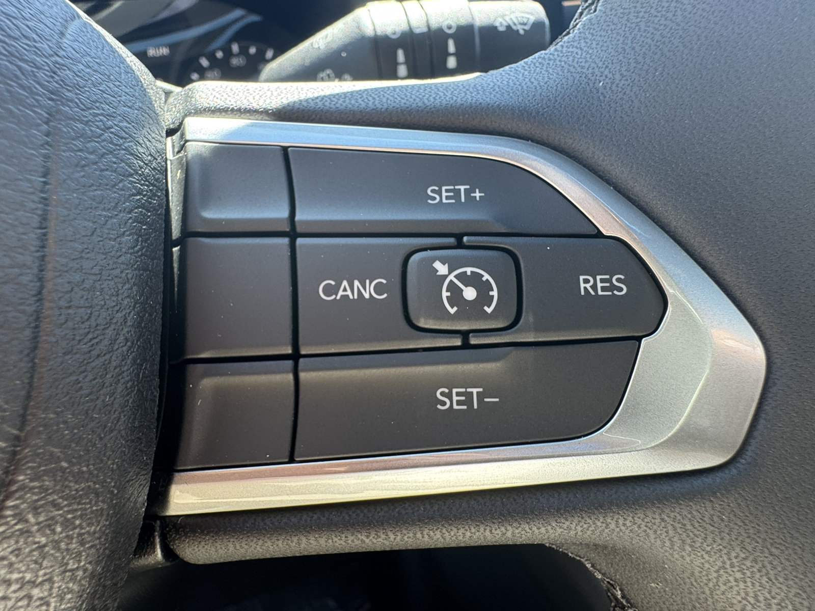 New 2026 Jeep Compass Latitude AWD/4WD image 32