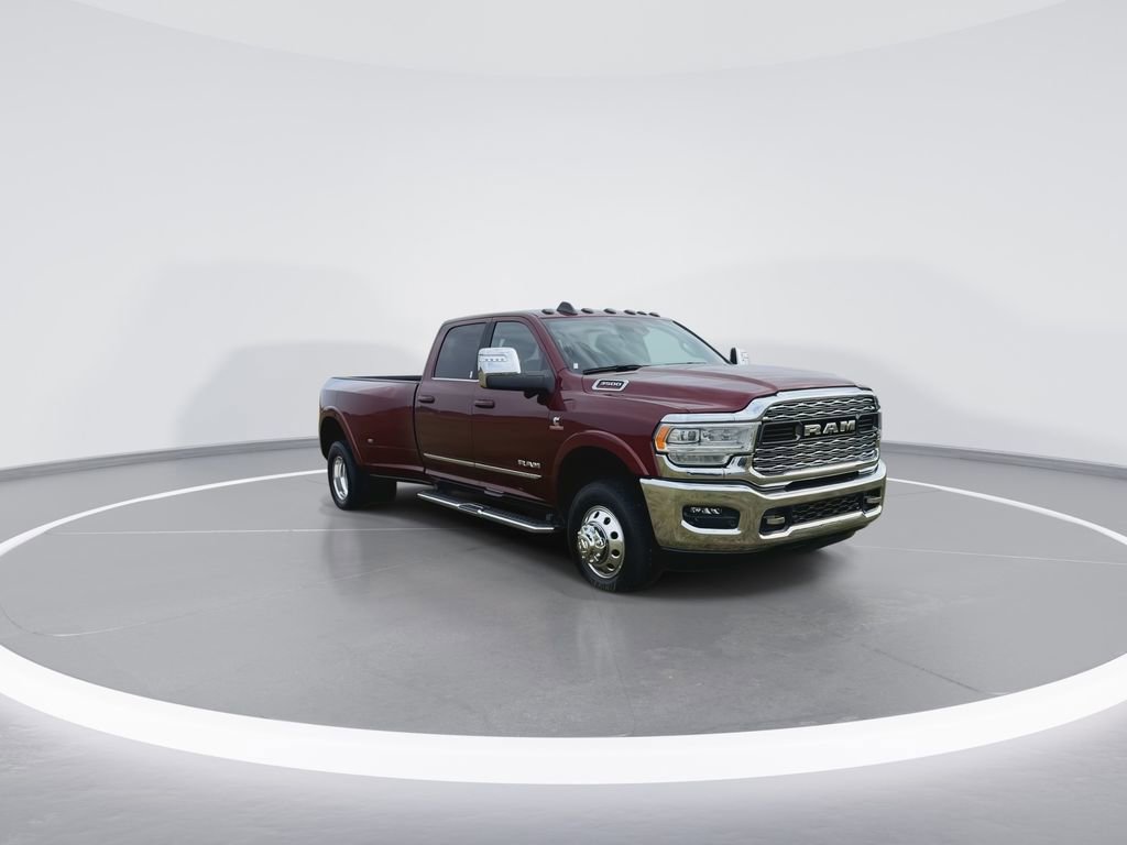 Used 2024 RAM 3500 Limited image 2