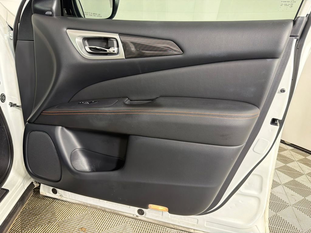 Used 2016 Lexus IS 200t w/ F Sport Package RWD image 16