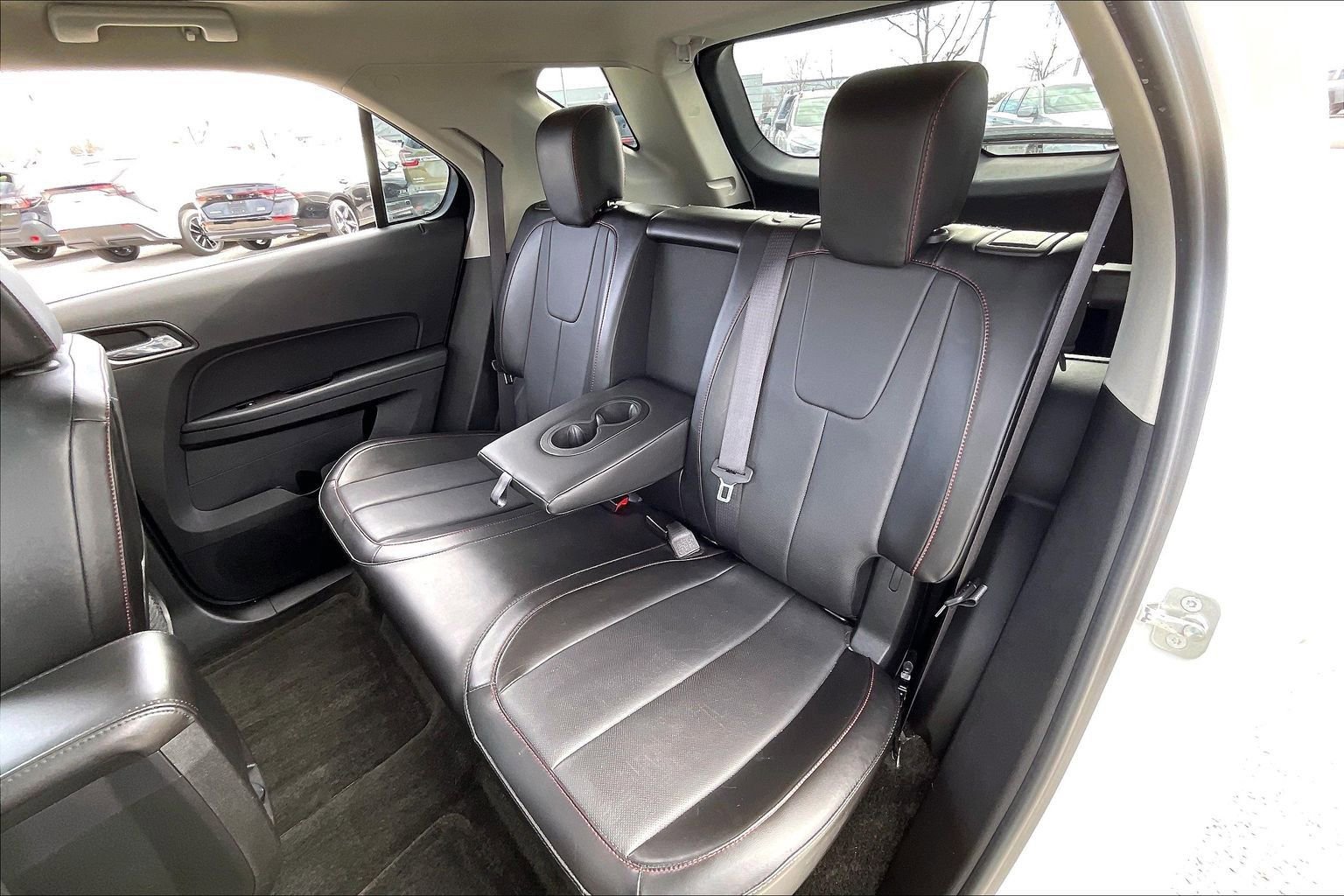 Used 2017 Chevrolet Equinox Premier w/ Enhanced Convenience Package image 27