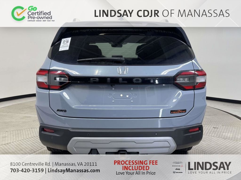 Used 2025 Honda Pilot TrailSport image 7