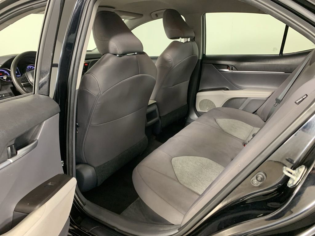 Used 2021 Toyota Camry LE FWD image 31