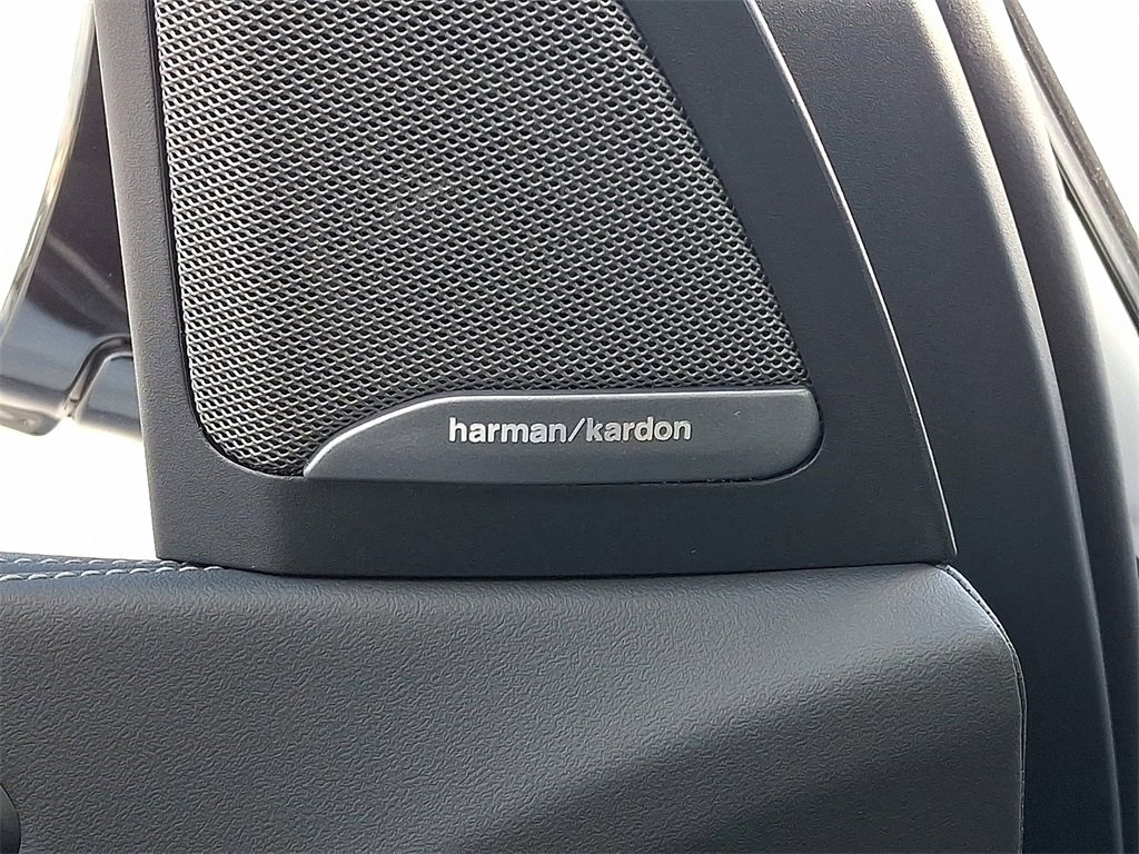 New 2026 BMW X7 xDrive40i w/ M Sport Package image 16