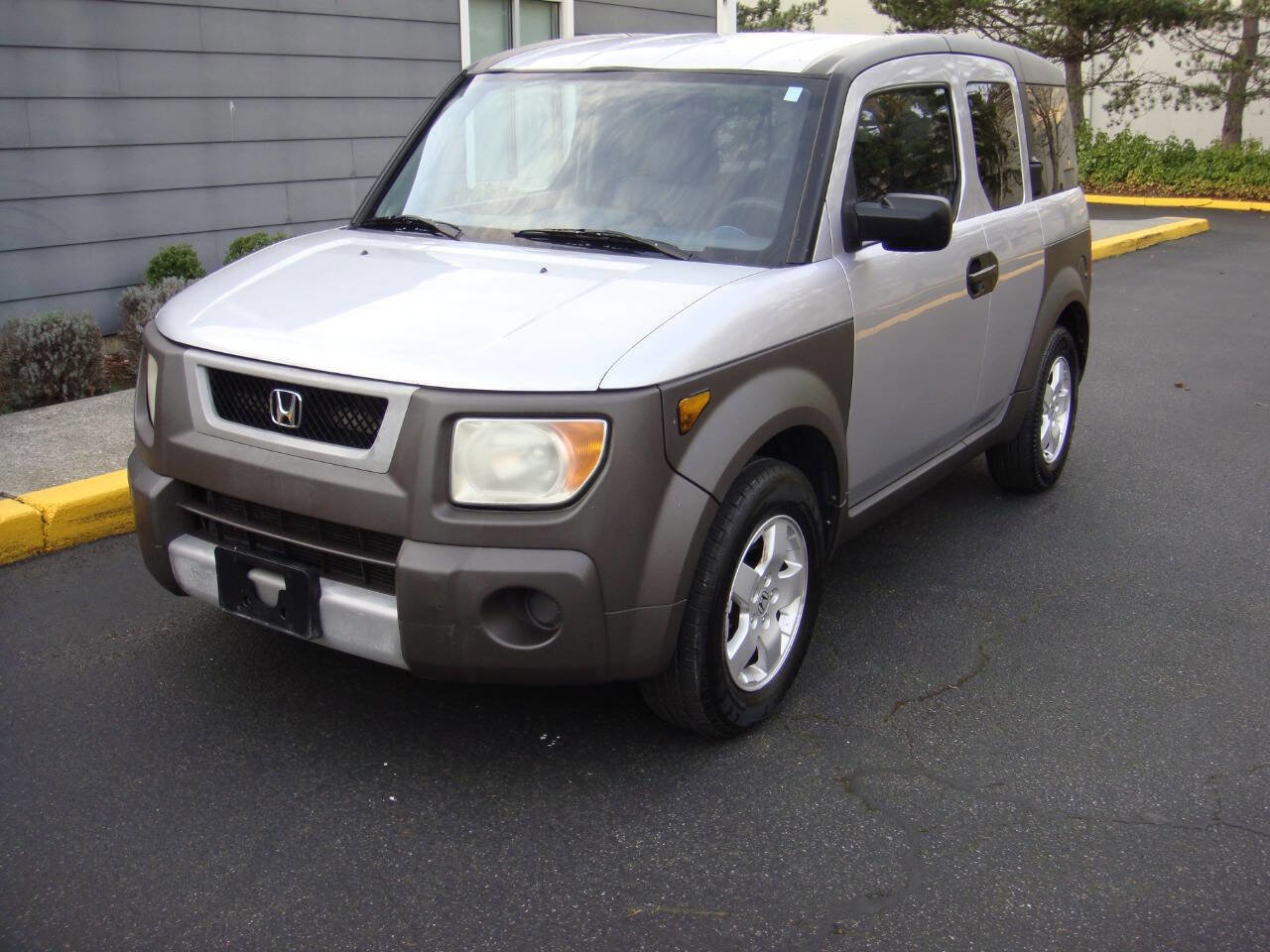 Used 2003 Honda Element EX image 2