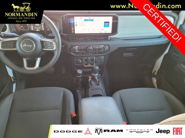 Certified 2025 Jeep Wrangler Unlimited Sahara AWD/4WD image 6