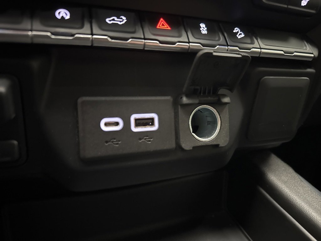 Used 2021 Chevrolet Silverado 1500 RST image 30