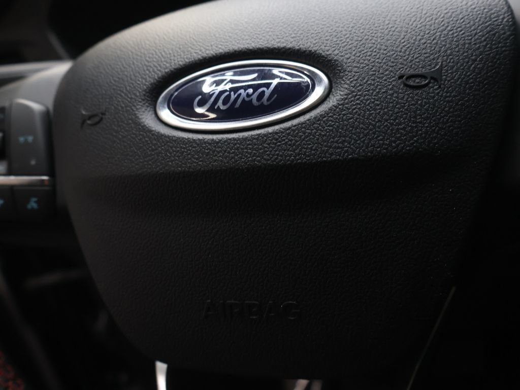 Used 2025 Ford Escape ST-Line w/ Cold Weather Package AWD/4WD image 21