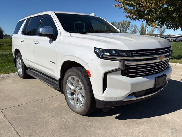 Used 2021 Chevrolet Tahoe Premier w/ Premium Package AWD/4WD image 4
