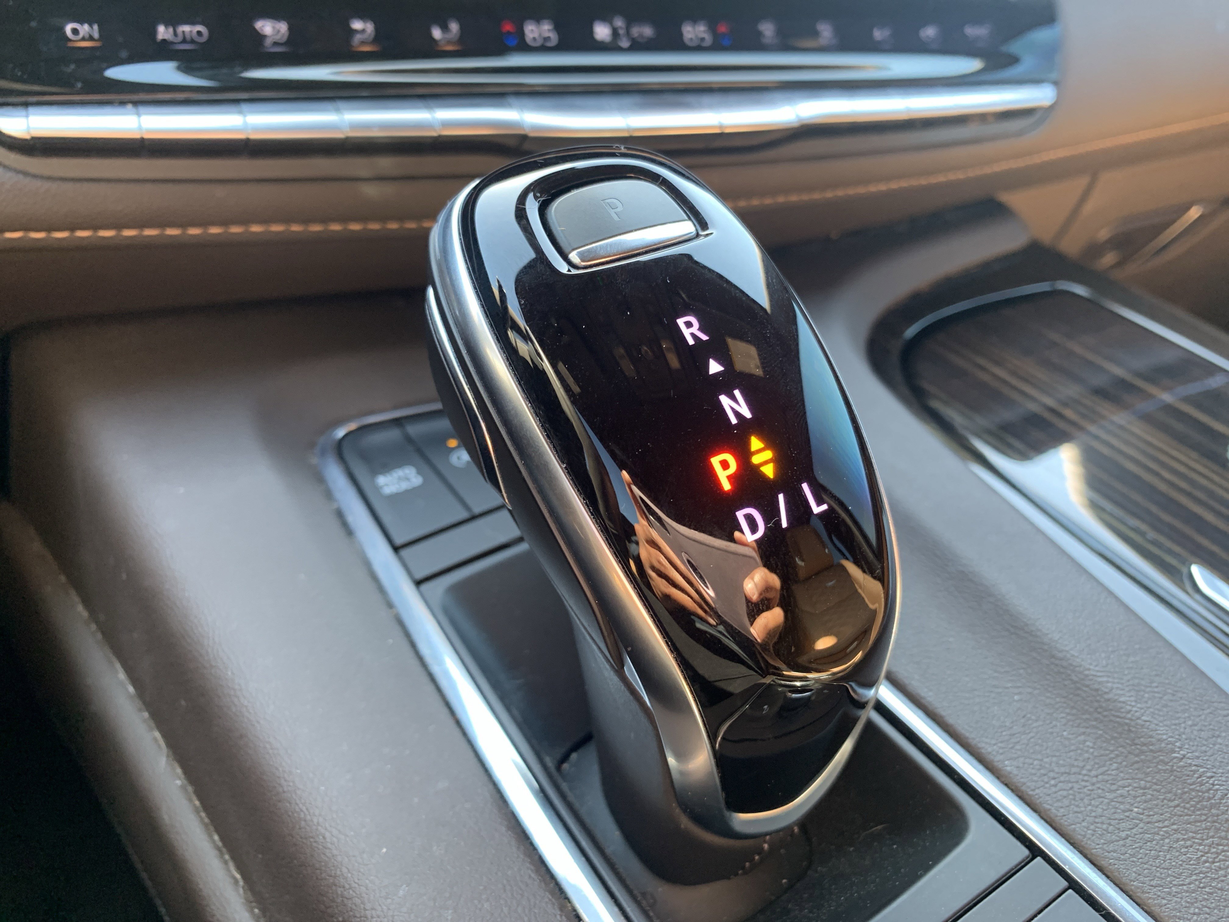 Used 2021 Cadillac Escalade ESV Premium Luxury image 26