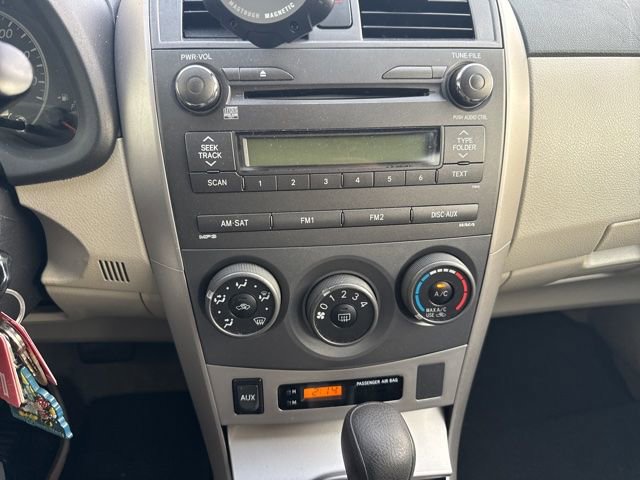 Used 2011 Toyota Corolla LE image 9