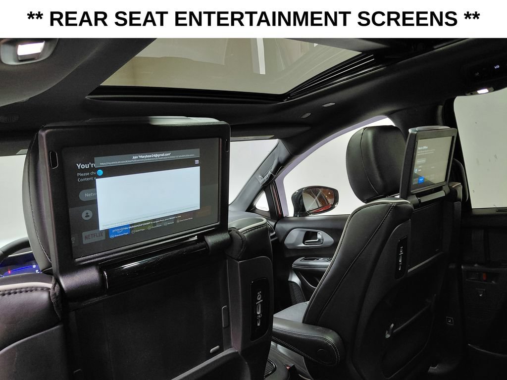 Used 2025 Chrysler Pacifica Limited w/ Uconnect Theater Family Group AWD/4WD image 6