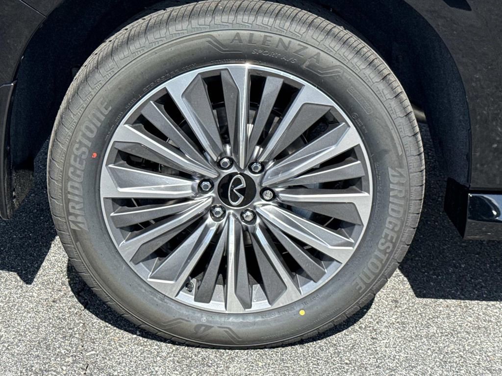 New 2026 INFINITI QX80 Luxe image 30