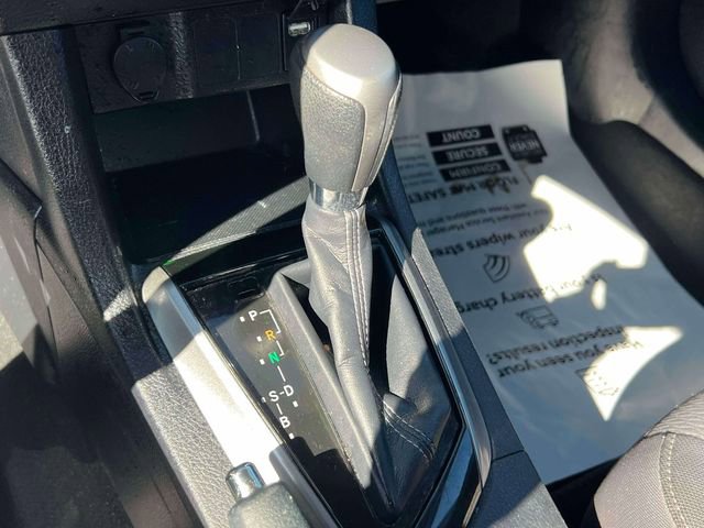 Used 2015 Toyota Corolla LE image 30