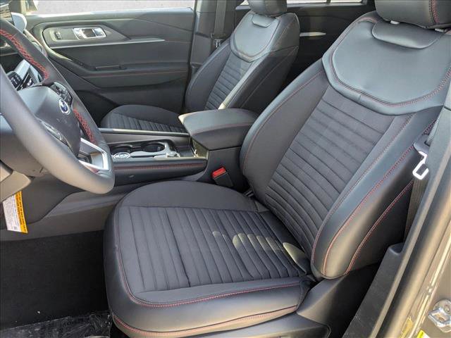 New 2026 Ford Explorer ST-Line w/ ST-Line Street Pack image 4