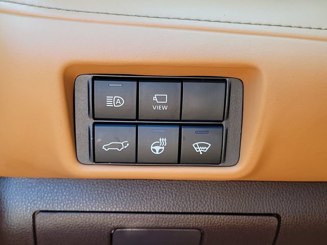 Used 2022 Toyota Highlander Platinum FWD image 13