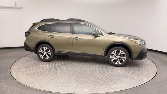 Used 2020 Subaru Outback Limited w/ Popular Package #2 AWD/4WD image 9