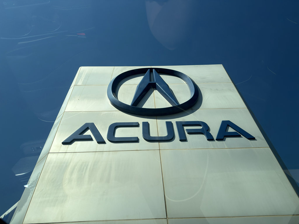 Used 2025 Acura RDX SH-AWD w/ Advance Package image 2