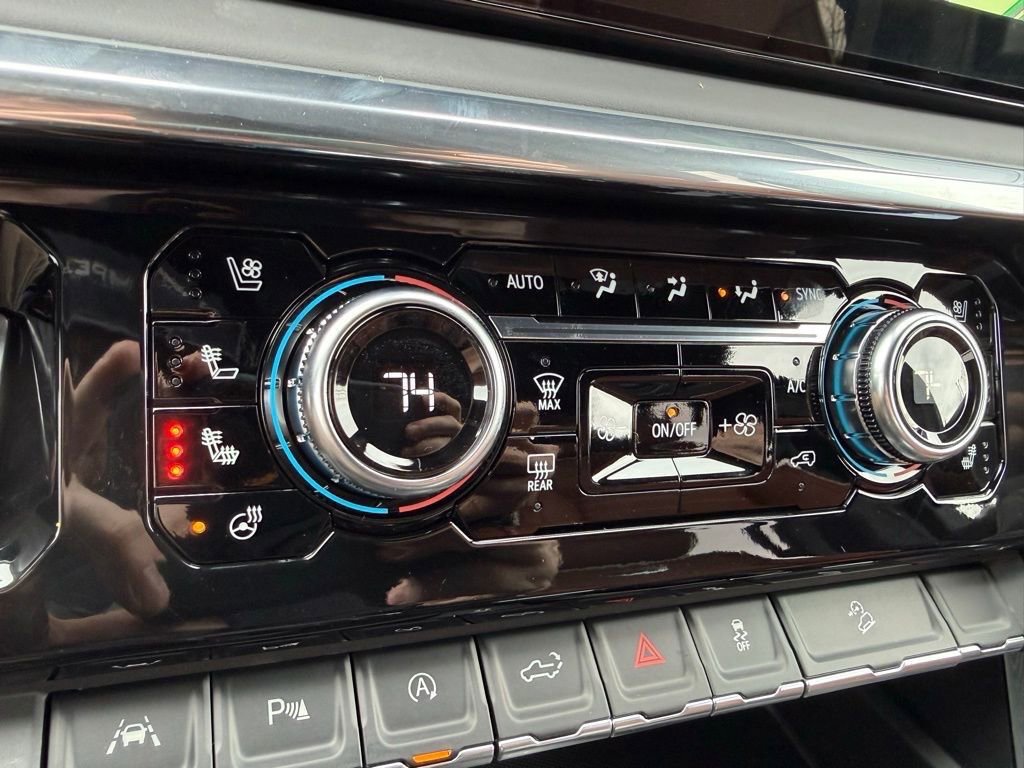 New 2026 GMC Sierra 1500 Denali Ultimate w/ LPO, Black Badging Package image 25