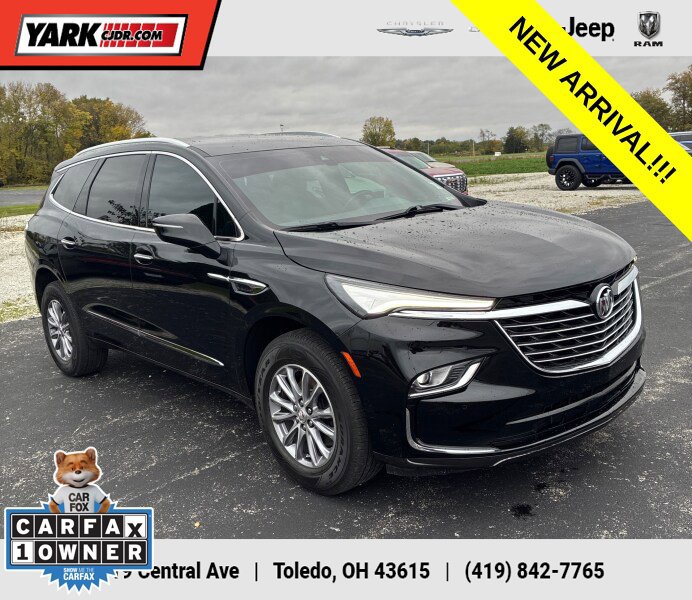 Used 2024 Buick Enclave Essence w/ LPO, Floor Liner Package FWD image 1