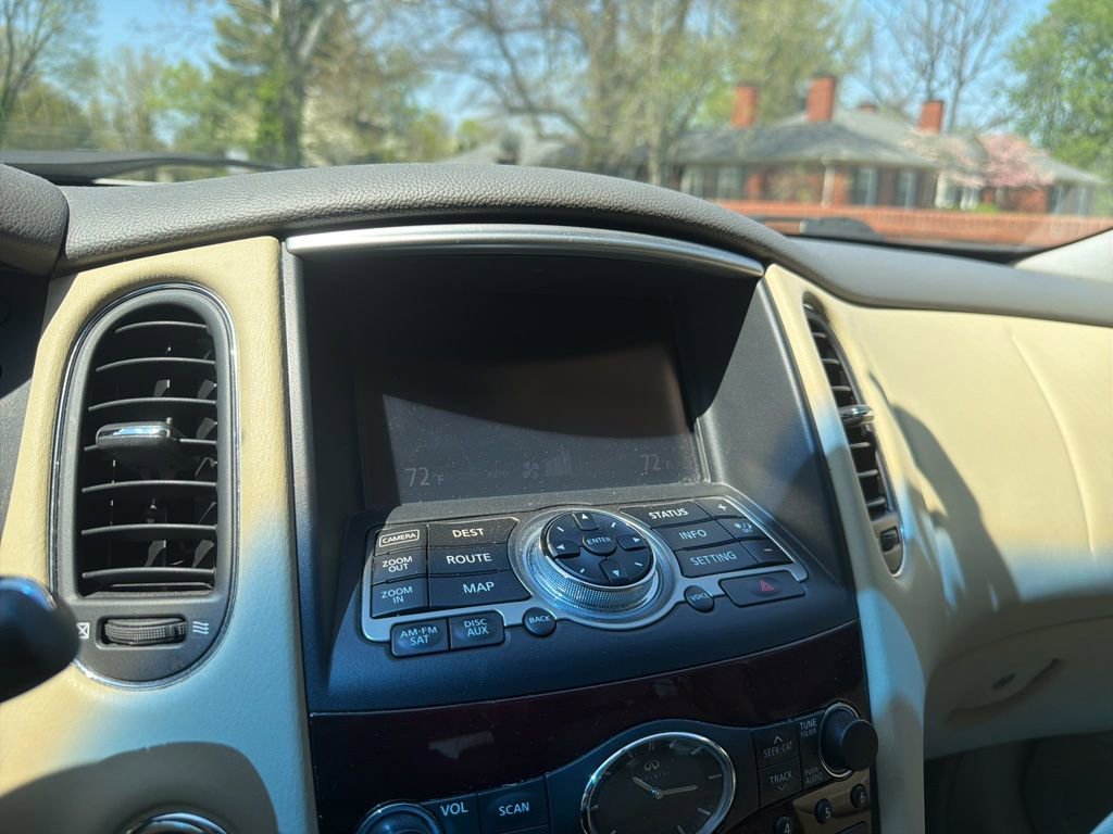 Used 2015 INFINITI QX50 Journey w/ Premium Package image 16