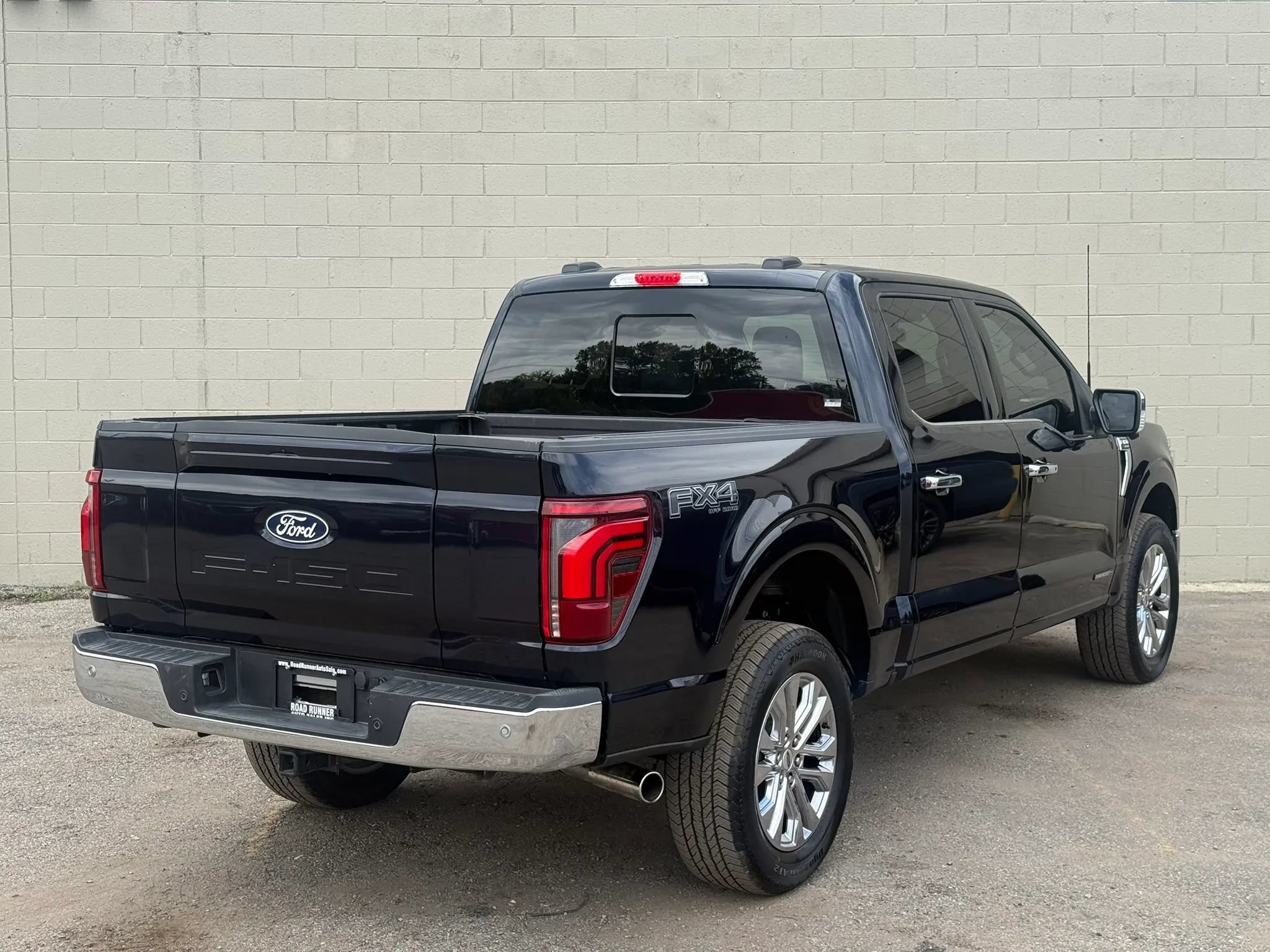 Used 2026 Ford F150 Lariat w/ Equipment Group 501A Mid AWD/4WD image 10