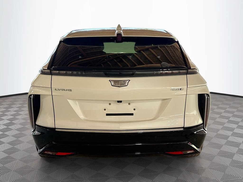 Used 2024 Cadillac Lyriq Luxury RWD image 7
