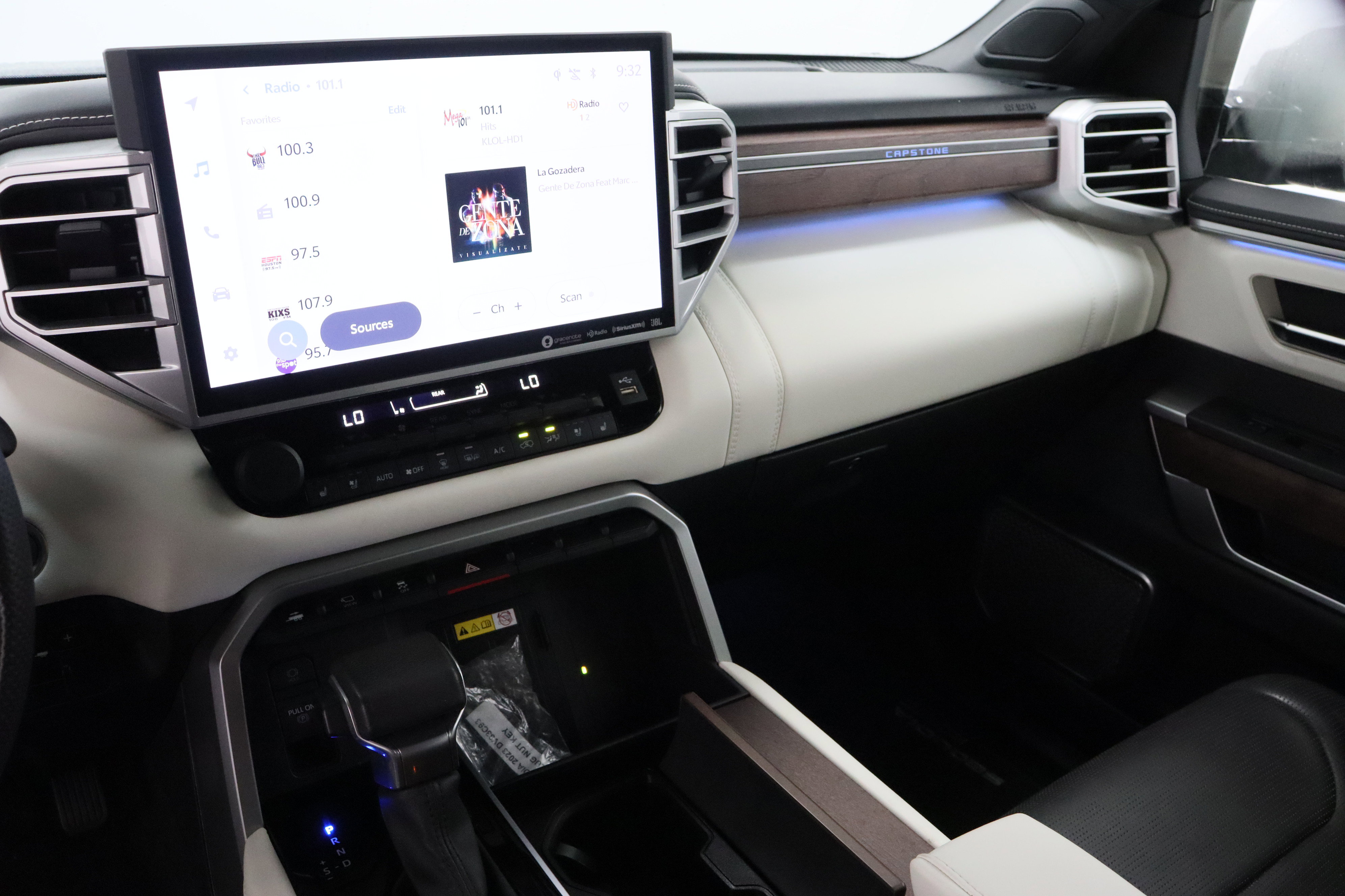 Used 2023 Toyota Sequoia Capstone image 16