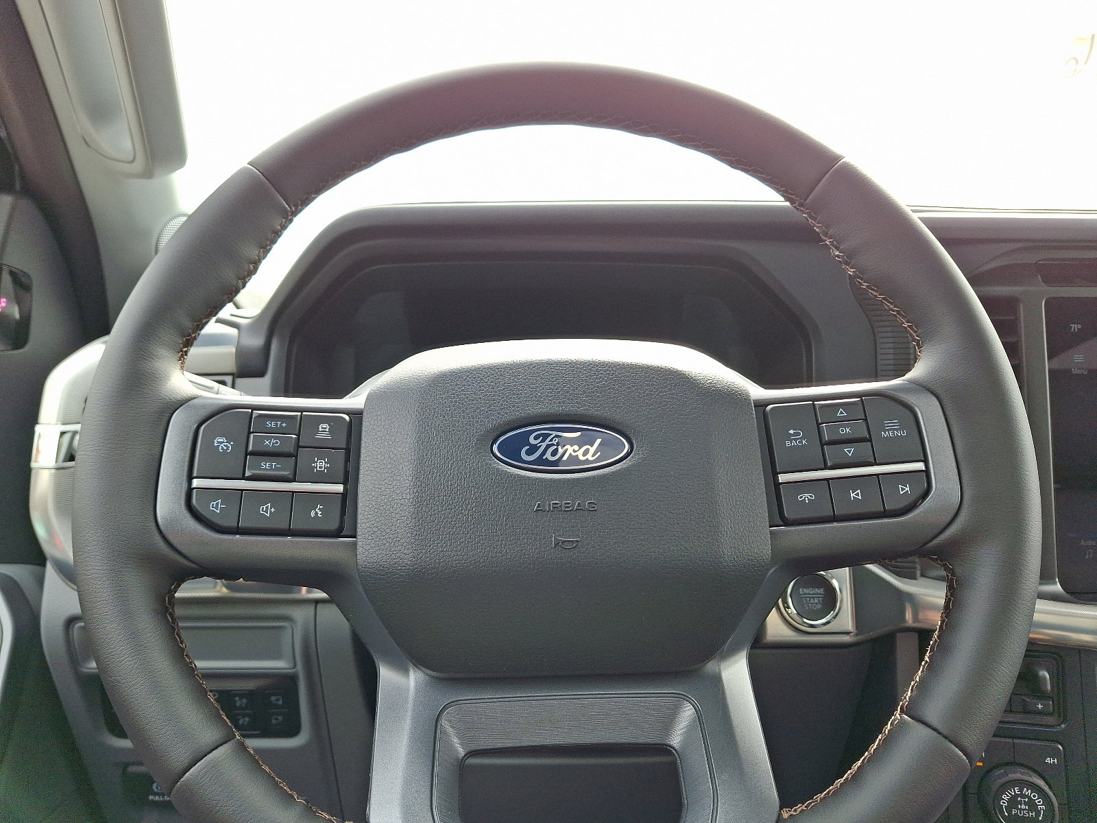 New 2025 Ford F150 Lariat w/ Equipment Group 502A High image 18