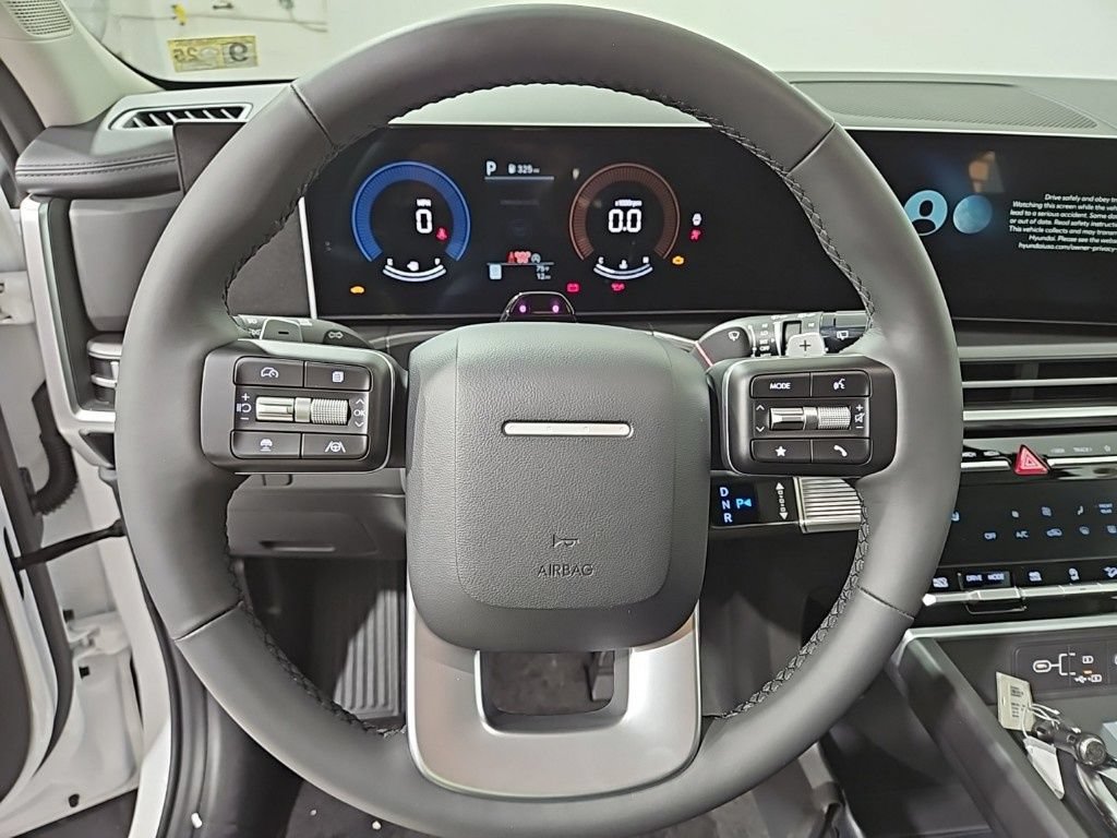 Certified 2025 Hyundai Santa Fe SEL AWD/4WD image 16