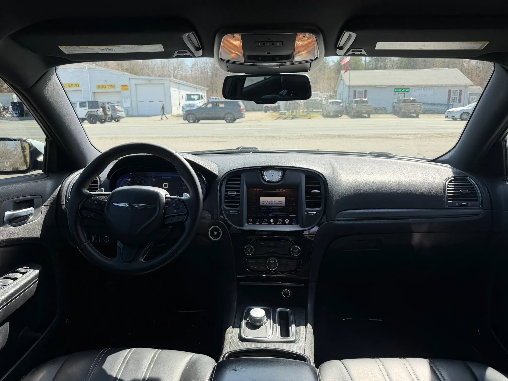 Used 2016 Chrysler 300 S image 28